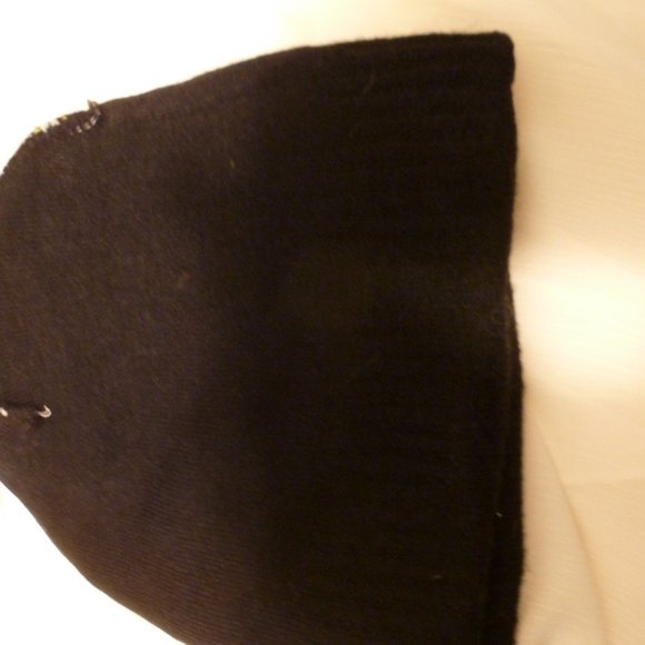 Batman DC Comics Ladies Winter Hat  Bennie with Pom - Picture 8 of 8